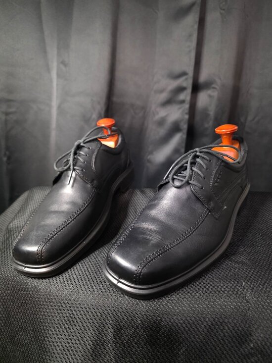 Oxfords_&_Derbys